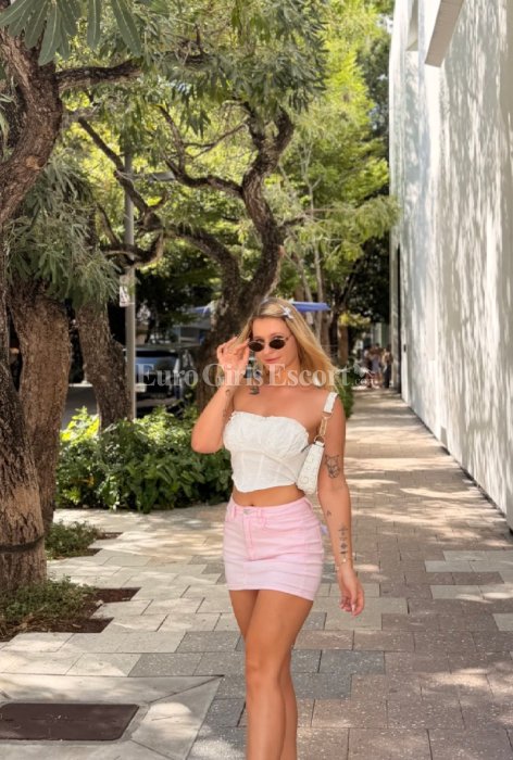 Alexandra - Russian escort in Dubai