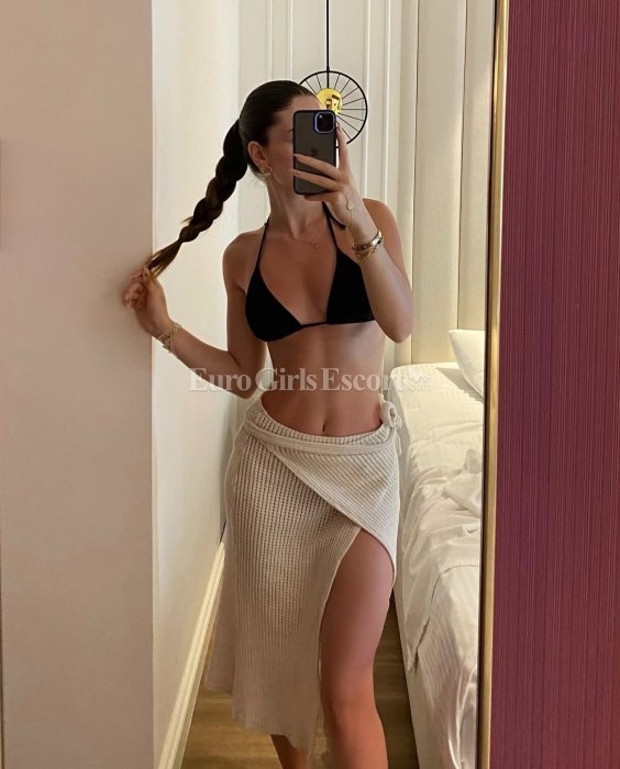 Alisa - escort gallery photo 4