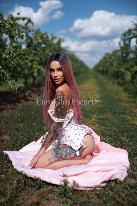 Amily Si - escort gallery photo 3