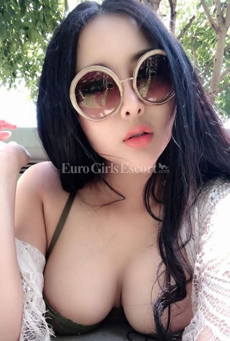 Bella - Vietnamese escort in Dubai
