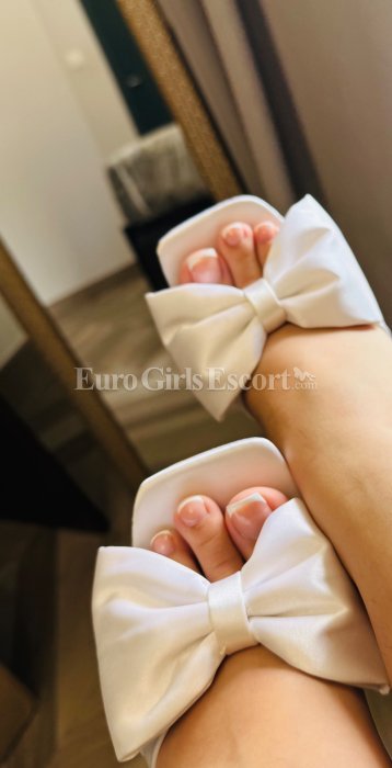 Camila - escort gallery photo 3