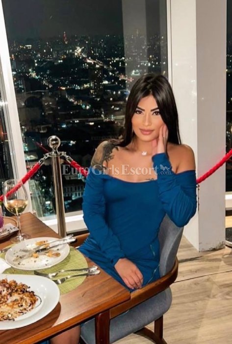 Chloe - Brazilian escort in Dubai