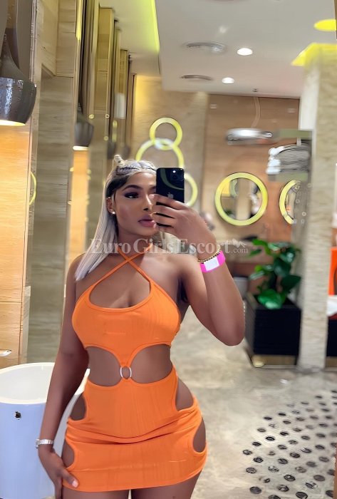 Clay - South african escort in Dubai