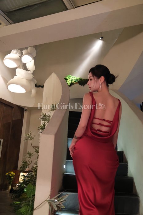 Dara - Korean escort in Dubai