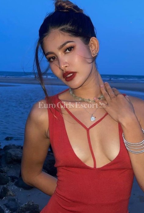 Diva - Indonesian escort in Dubai