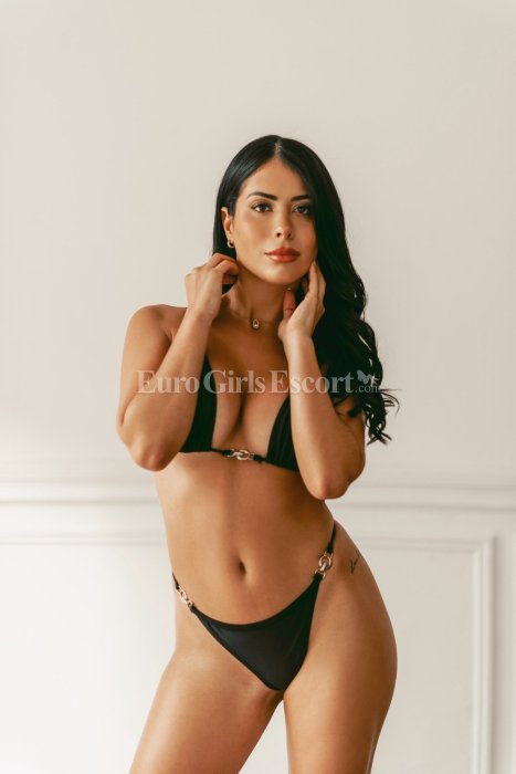 Emi - Colombian escort in Dubai