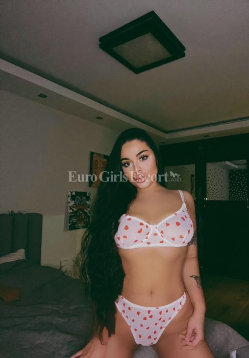 Emilia - escort gallery photo 2