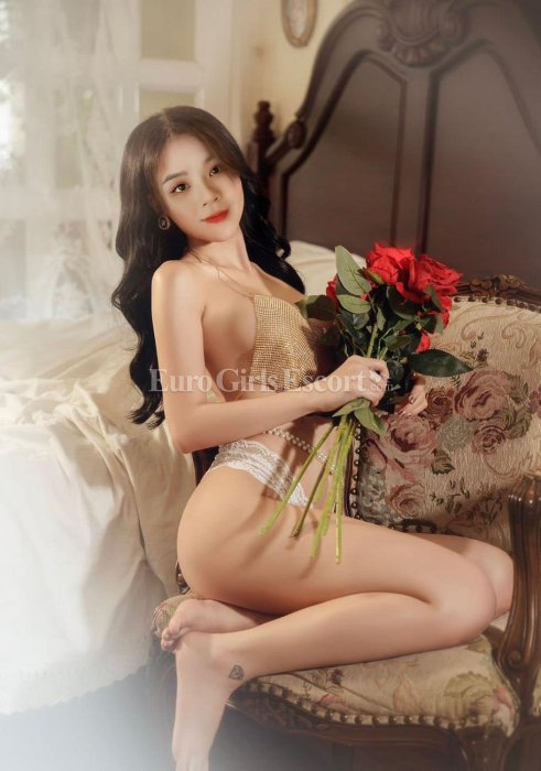 Hana - Indonesian escort in Dubai