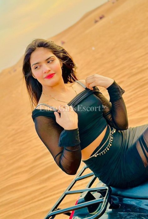 Hina Khan - Indian escort in Dubai