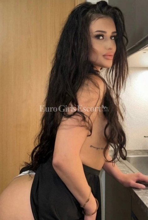 Innes - escort gallery photo 3