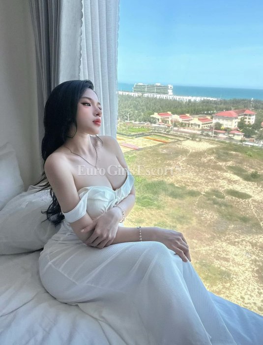 Jungmi - escort gallery photo 4