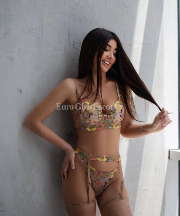 Karina - Russian escort in Dubai