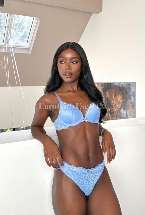 Kate - English escort in Dubai