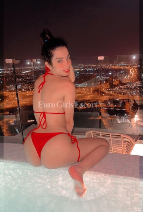 Khadija - Moroccan escort in Dubai