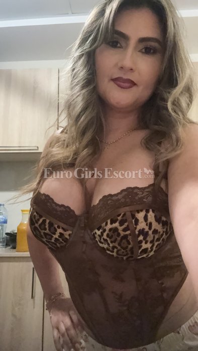 Kris Rous - escort gallery photo 5