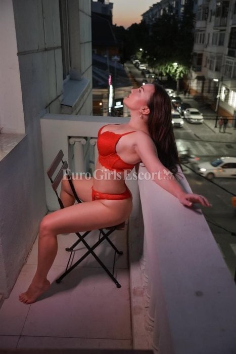 Lena - Russian escort in Dubai