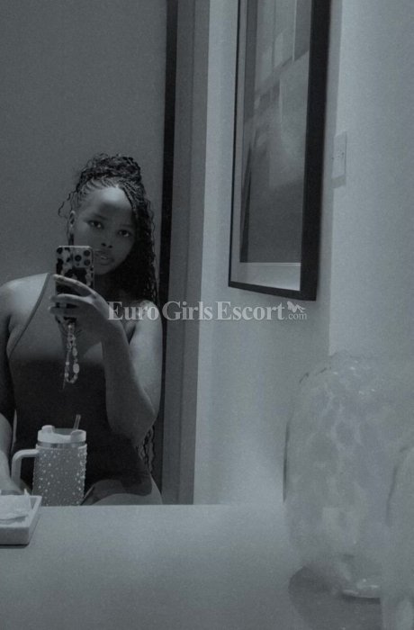 Lily Celest - escort gallery photo 4