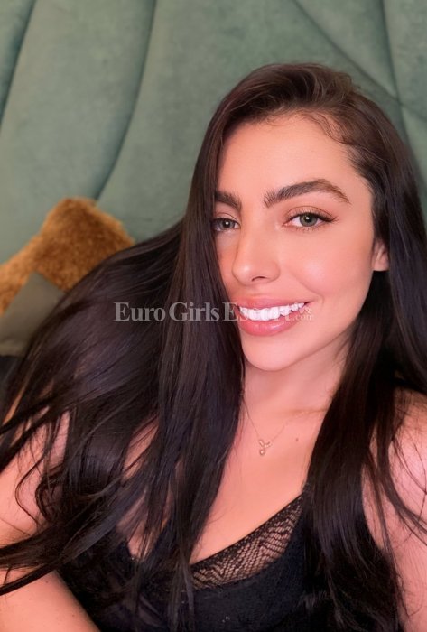 Liz - Colombian escort in Dubai