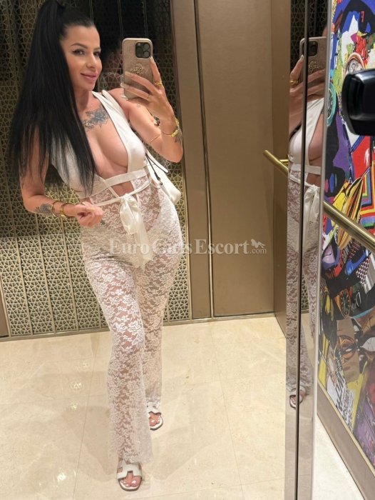 Lucie - escort gallery photo 4