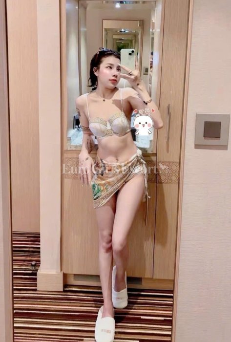Lucy - Japanese escort in Dubai