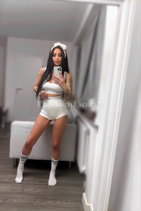 Monika - escort gallery photo 2