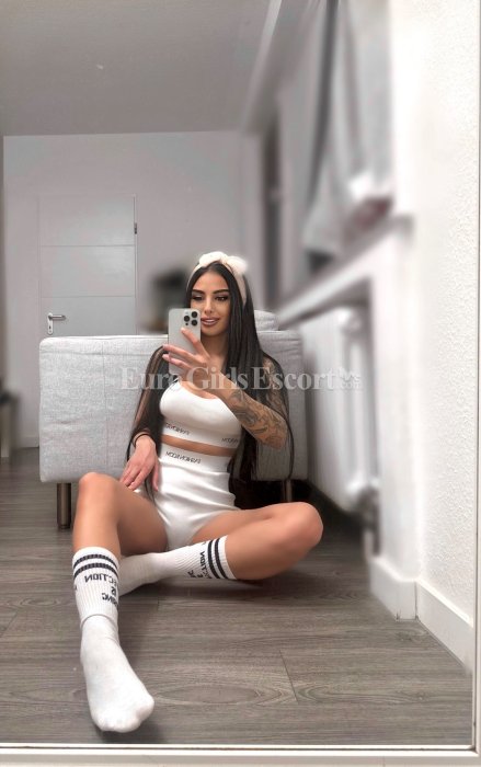 Monika - escort gallery photo 5