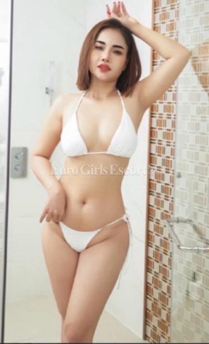 Moon - escort gallery photo 3