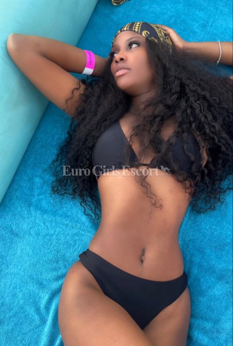 Moon - Nigerian escort in Dubai