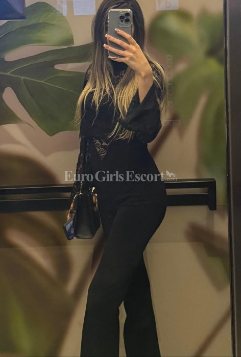 Reem - Tunisian escort in Dubai