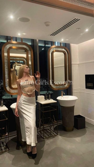 Sasha - escort gallery photo 5