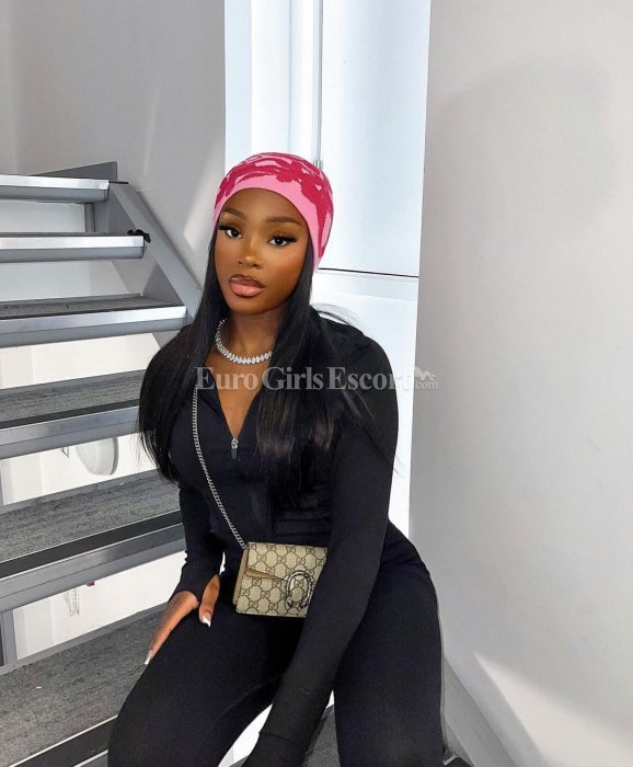 Silver - escort gallery photo 3