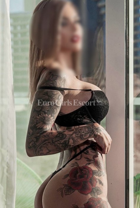 Victoria Ferrari - escort gallery photo 3