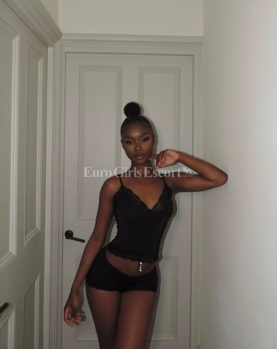 Wintana - escort gallery photo 3