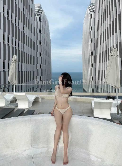 Yumi - escort gallery photo 4