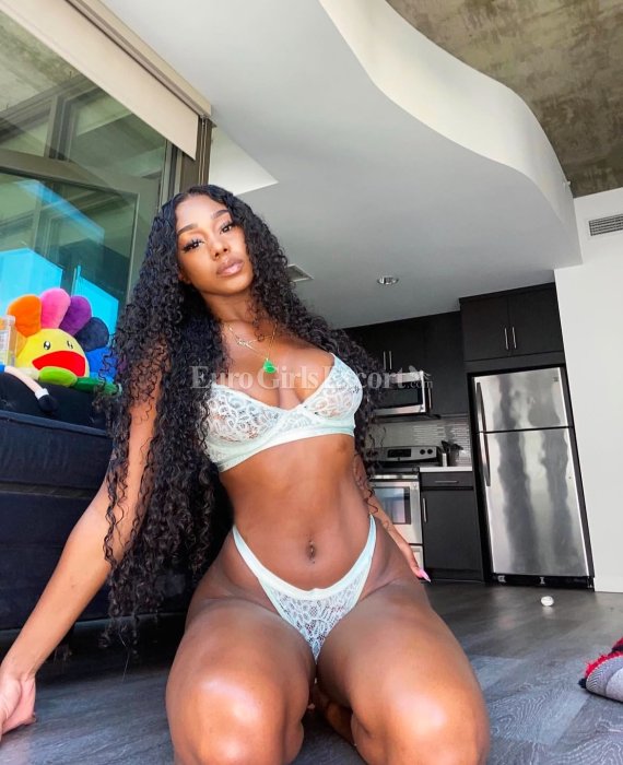 Zaray - escort gallery photo 2